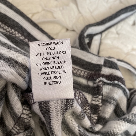 Nollie Crop Top - Picture 7 of 7